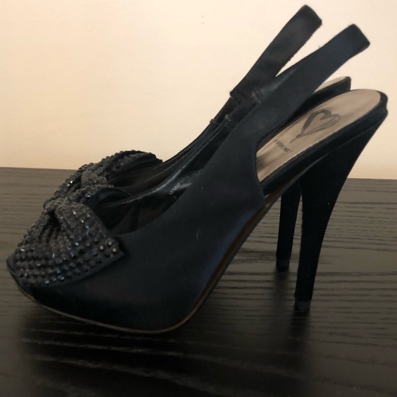 Steve Madden size 6 Black MINNII pumps jewel bow - Picture 3 of 7